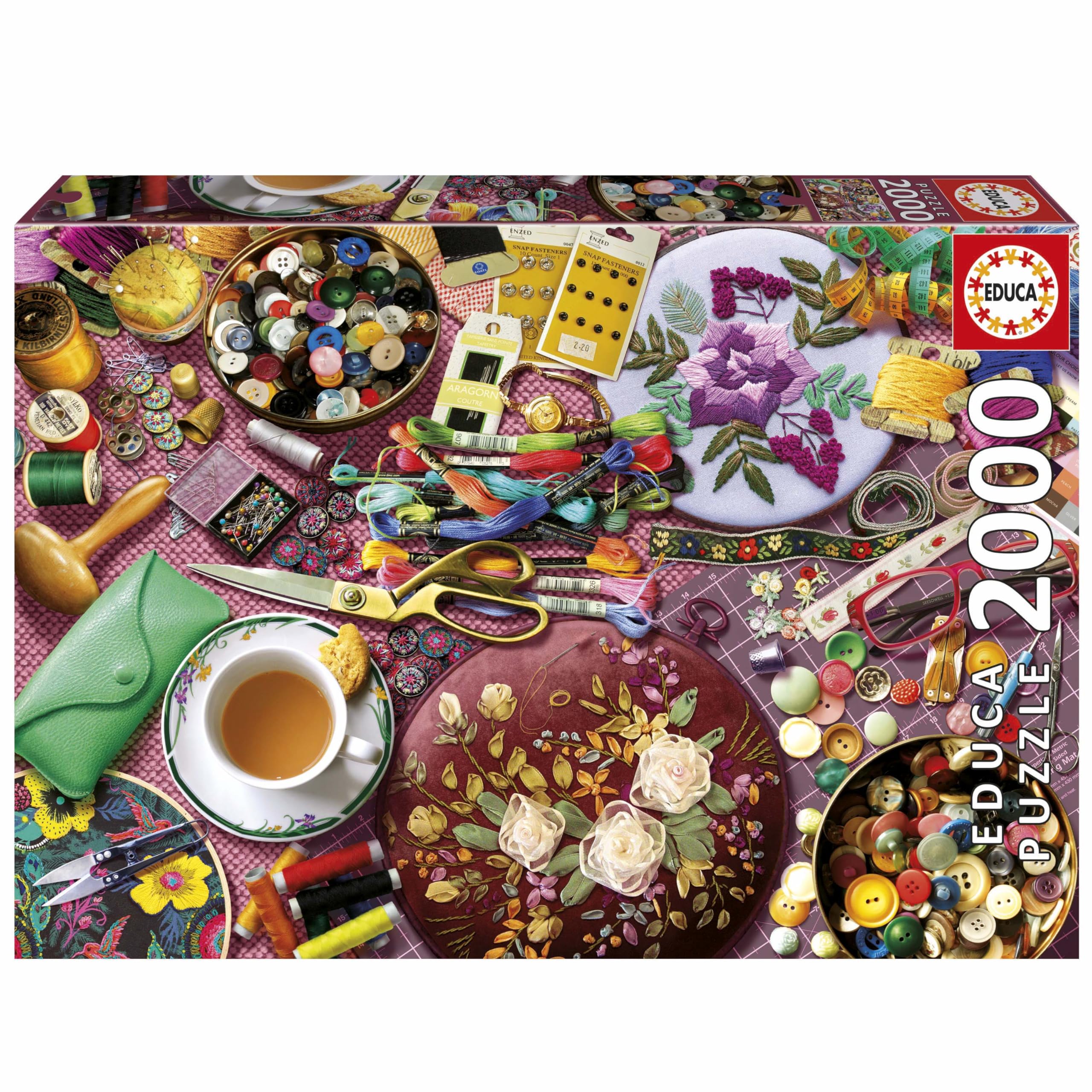 educa-20263-der-n-htisch-puzzle-2000-teile-96x68-cm-ab-14-j image 1